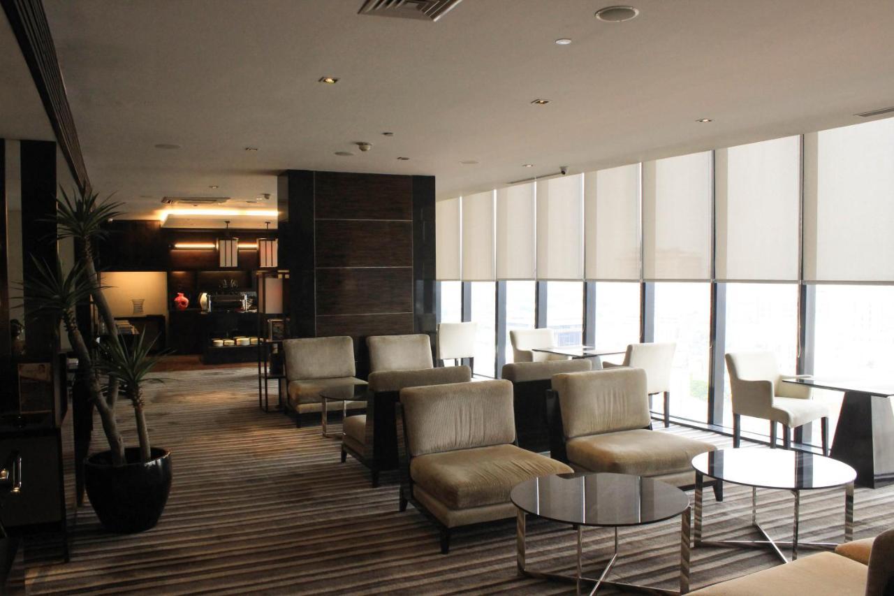 Po Hotel Semarang Extérieur photo