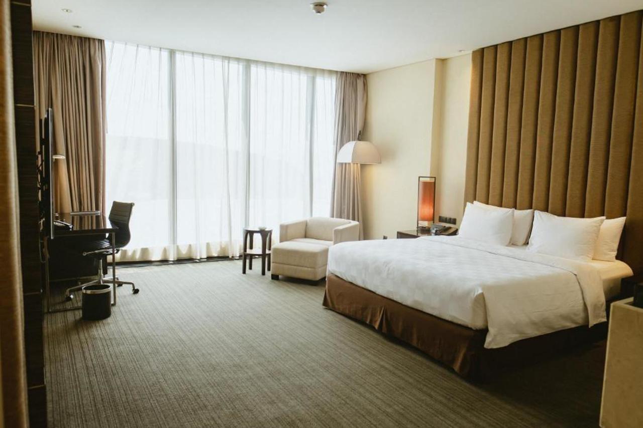 Po Hotel Semarang Extérieur photo